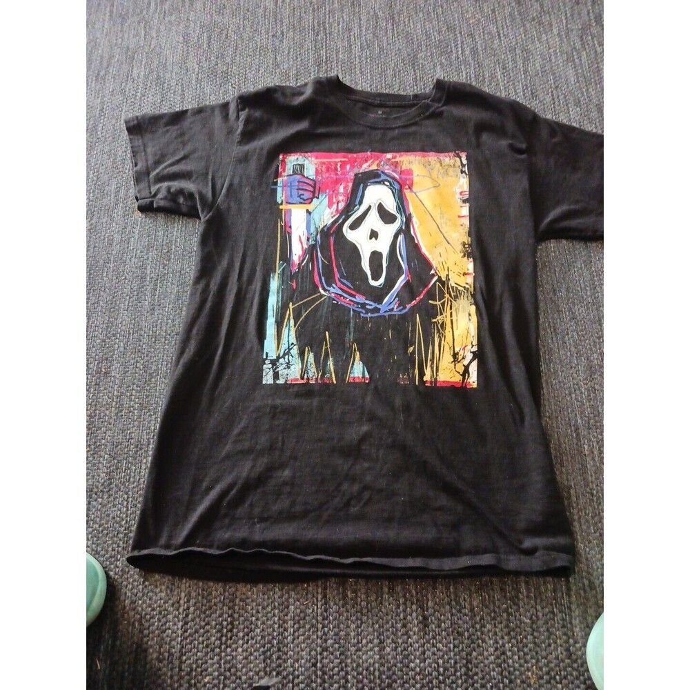 Womens Ghost Face  Graffiti  Style Tee Shirt Size M